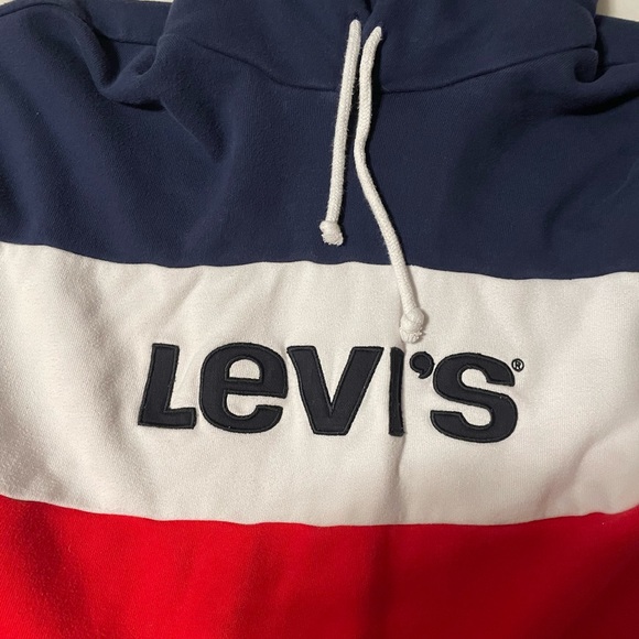Levi’s cropped hoodie - Picture 2 of 3
